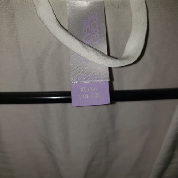 Bridal Robe - Picture 3 of 5